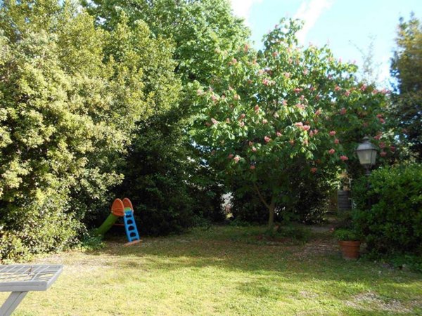 casa indipendente in vendita a Livorno in zona Ardenza