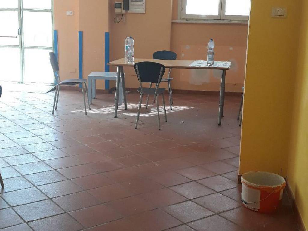 negozio in vendita a Livorno