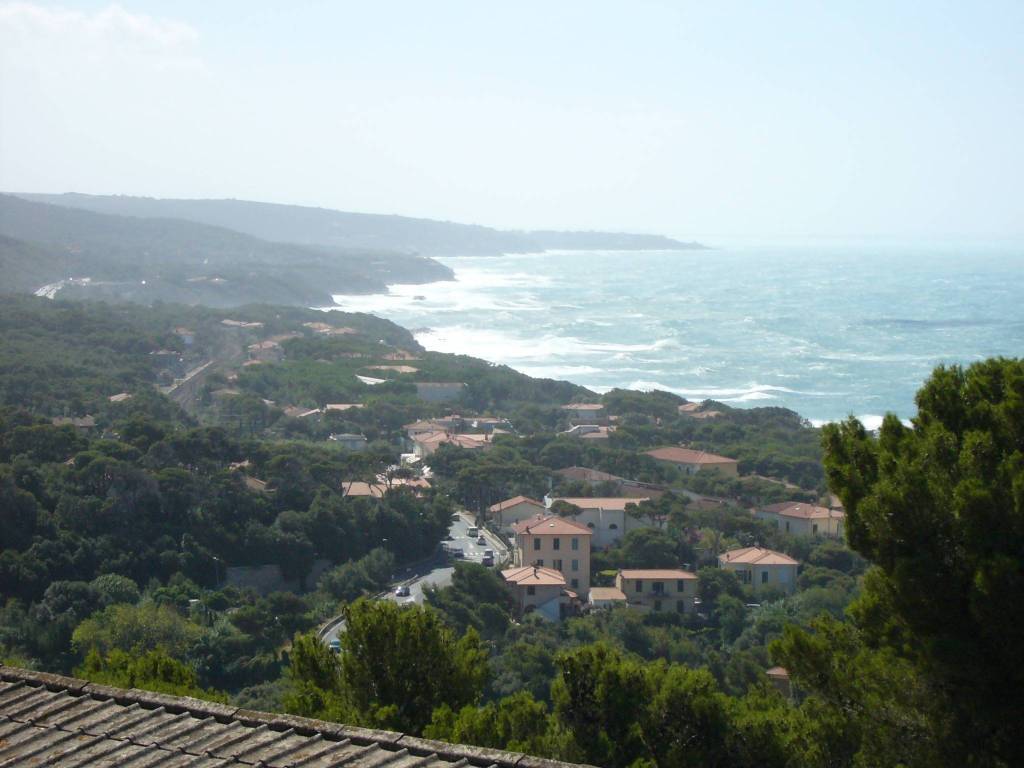 casa indipendente in vendita a Livorno in zona Montenero