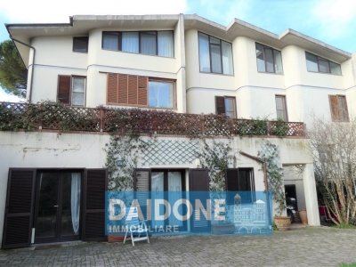 casa indipendente in vendita a Livorno