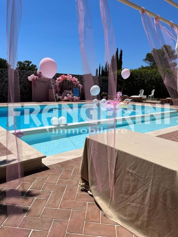 casa indipendente in vendita a Livorno in zona Limoncino