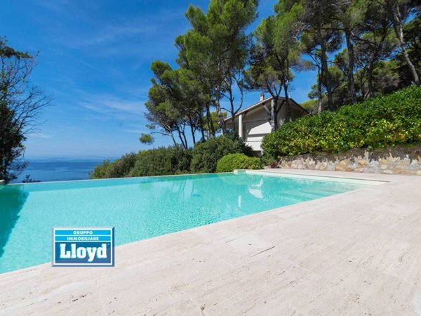 casa indipendente in vendita a Livorno in zona Quercianella