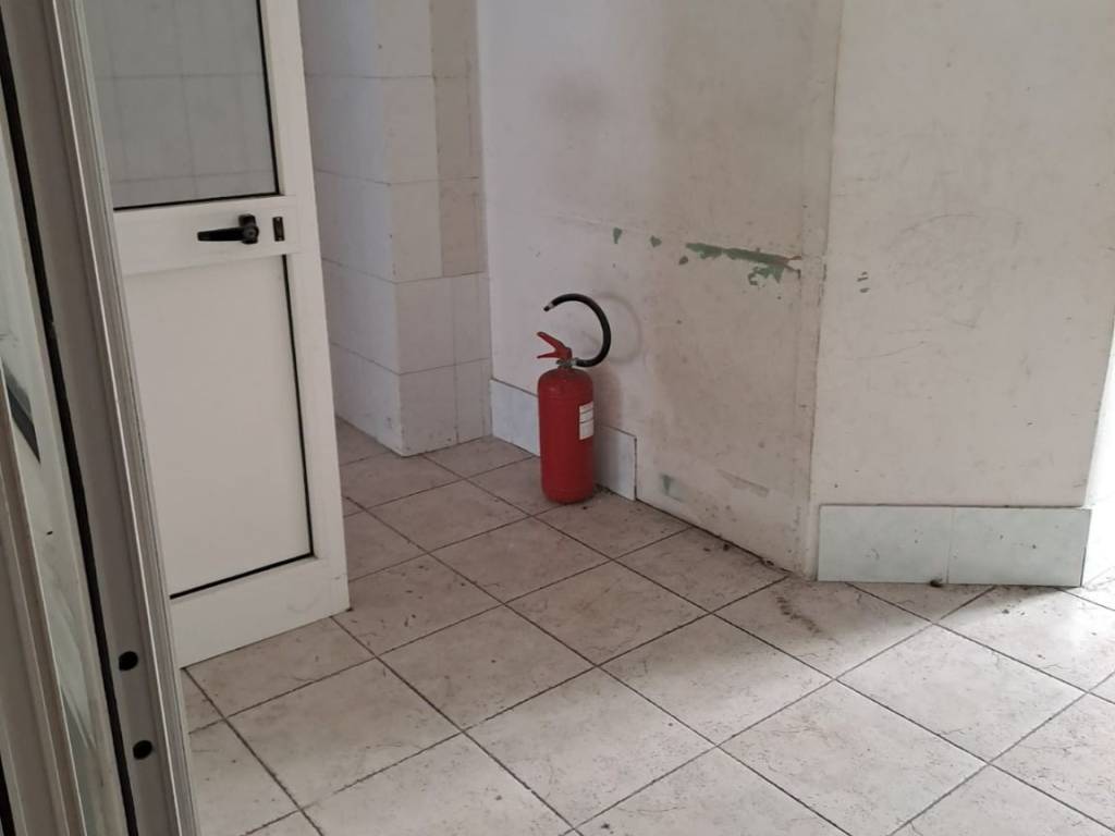 negozio in vendita a Livorno