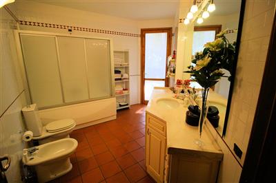 casa indipendente in vendita a Livorno in zona Gorgona
