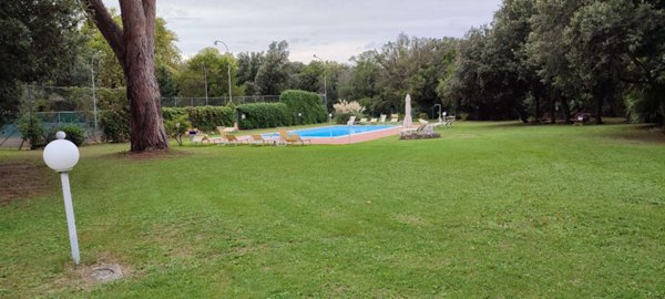 appartamento in vendita a Livorno in zona Limoncino