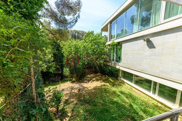 villa in vendita a Livorno in zona Montenero