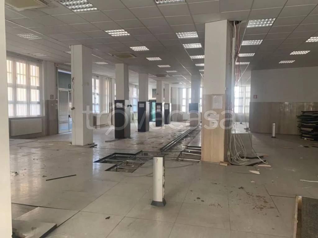 negozio in vendita a Livorno in zona Centro Città