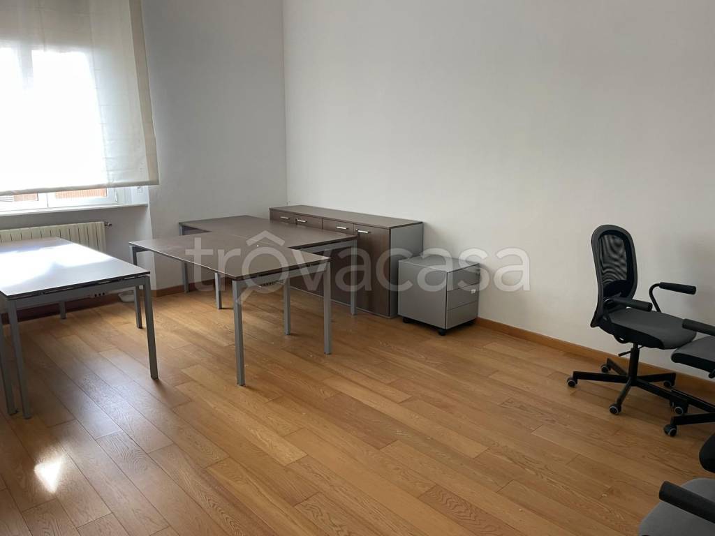 ufficio in vendita a Livorno in zona Centro Città