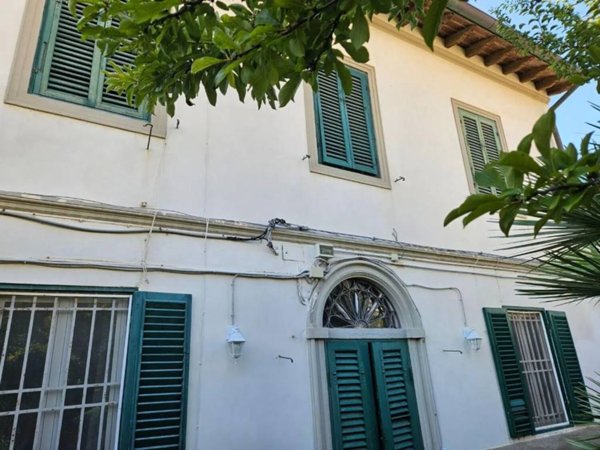 casa indipendente in vendita a Livorno in zona Ardenza
