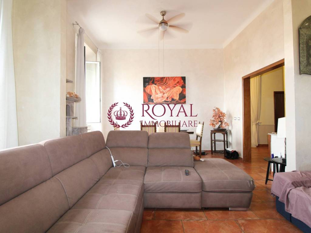 appartamento in vendita a Livorno in zona Lungomare