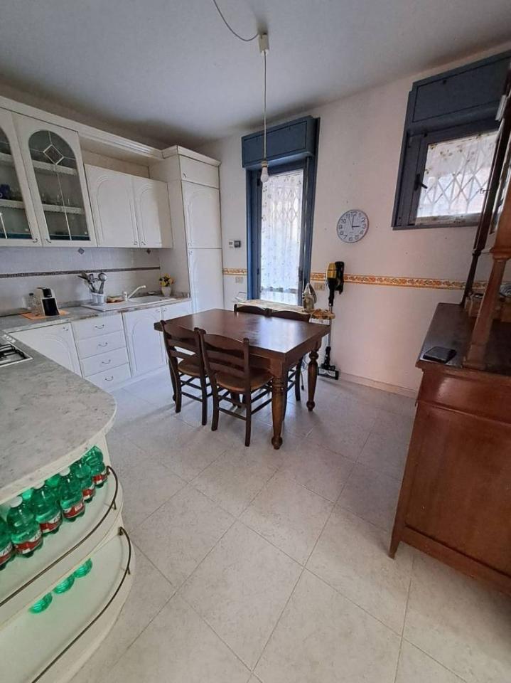 casa indipendente in vendita a Livorno in zona Limoncino
