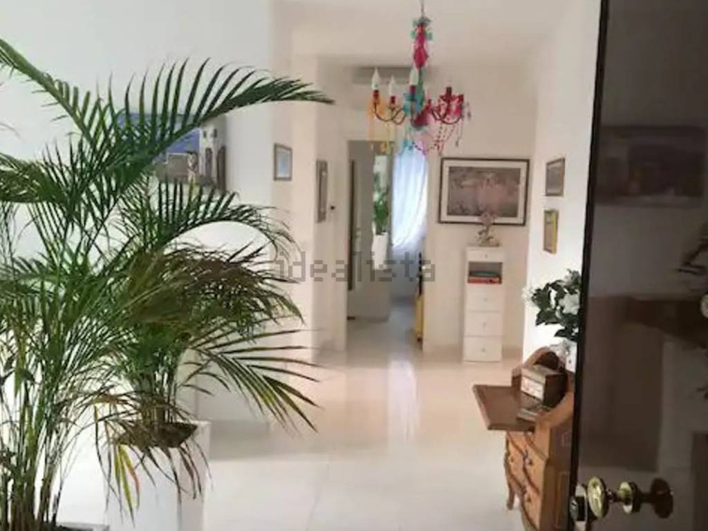 appartamento in vendita a Livorno in zona Montenero
