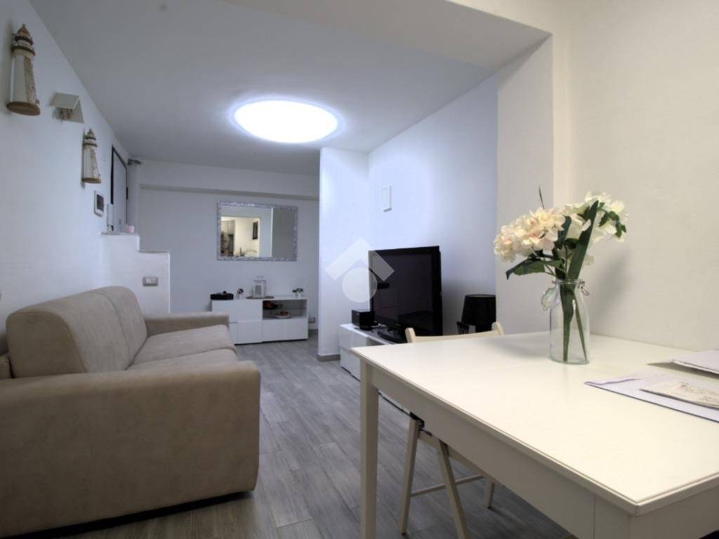 appartamento in vendita a Livorno in zona Ardenza