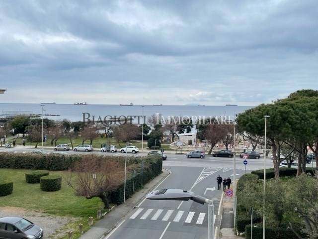 appartamento in vendita a Livorno in zona Ardenza