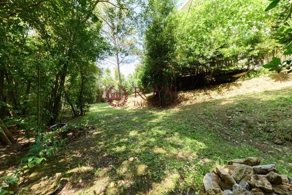 casa indipendente in vendita a Livorno in zona Montenero