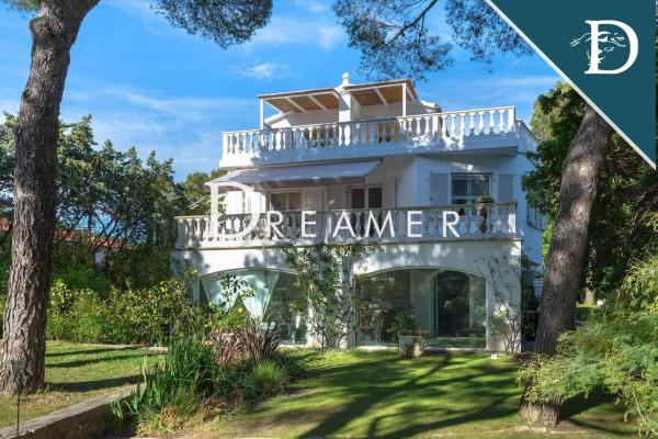 casa indipendente in vendita a Livorno in zona Montenero