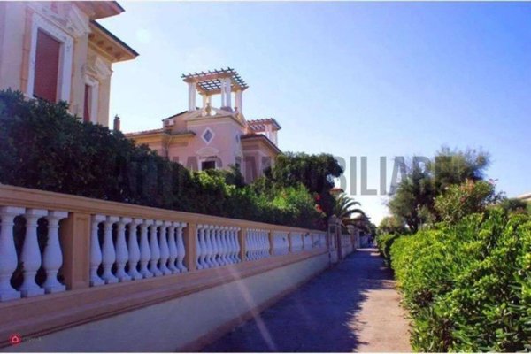 casa indipendente in vendita a Livorno in zona Antignano