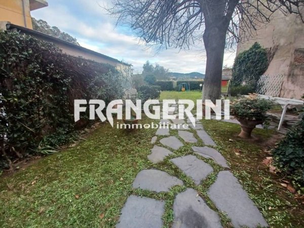 casa indipendente in vendita a Livorno in zona Ardenza