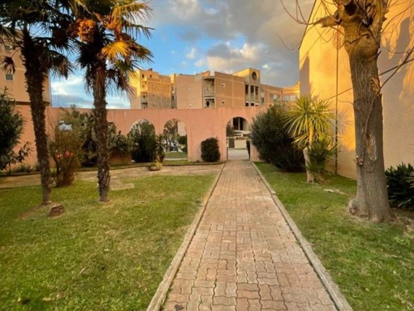 casa indipendente in vendita a Livorno in zona La Leccia