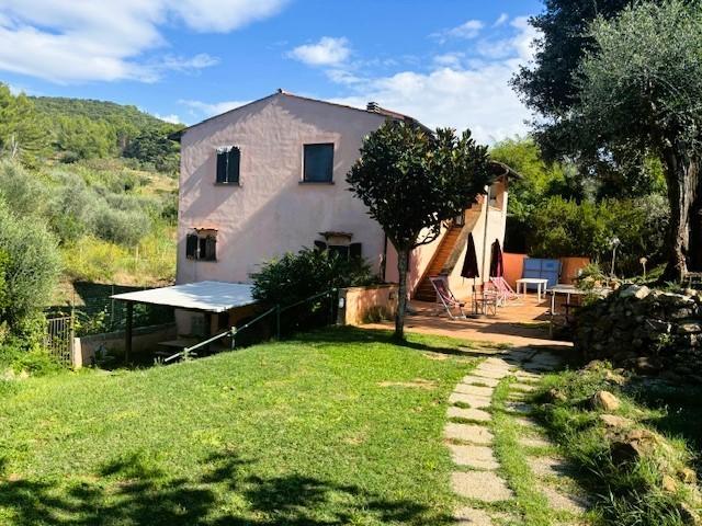 casa indipendente in vendita a Livorno in zona Limoncino