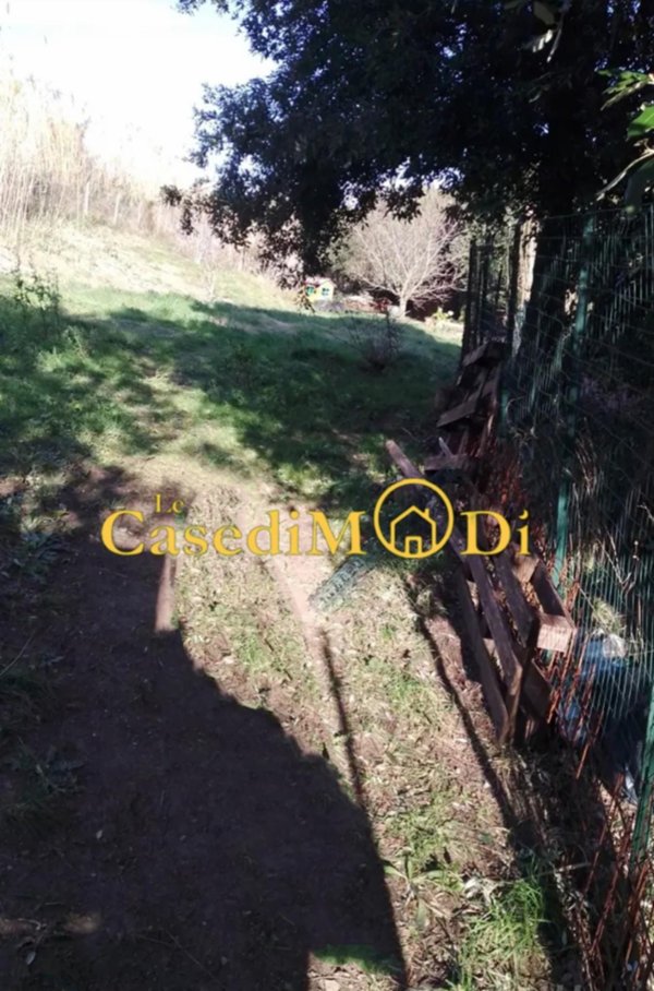 terreno agricolo in vendita a Livorno in zona Castellaccio
