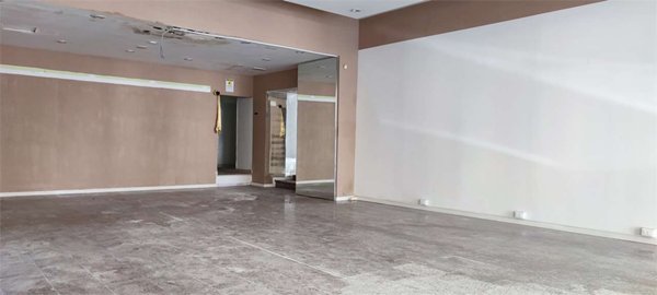 negozio in vendita a Livorno in zona Centro Città