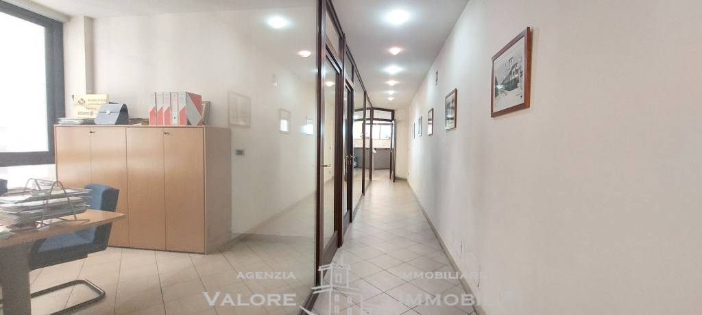 ufficio in vendita a Livorno in zona Centro Città