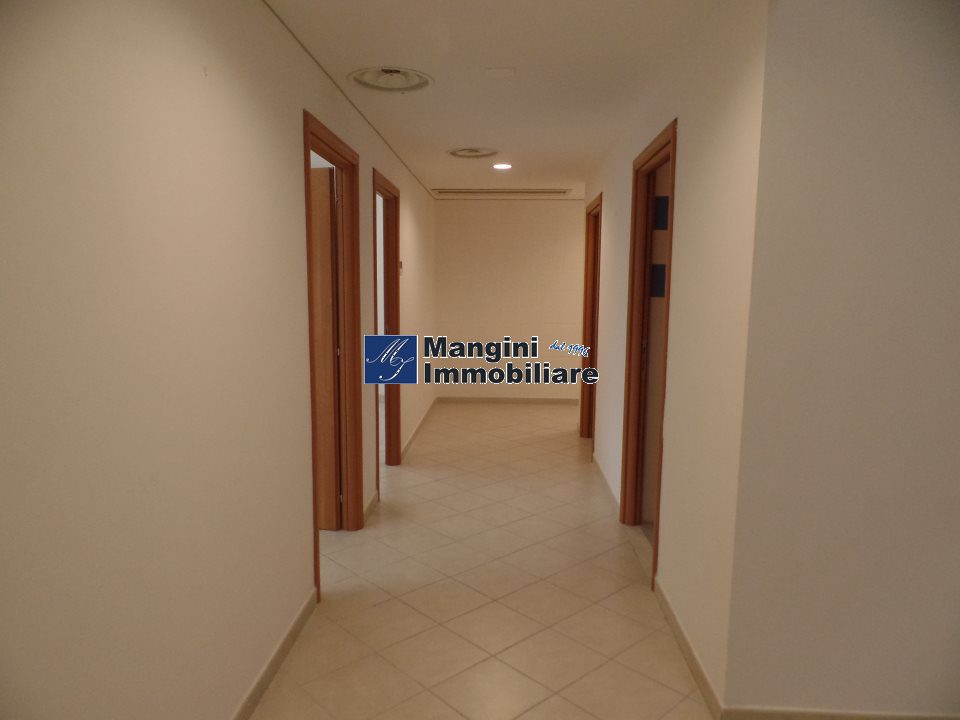 locale di sgombero in vendita a Livorno