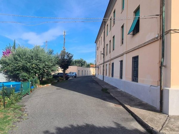 appartamento in vendita a Livorno in zona Ospedale