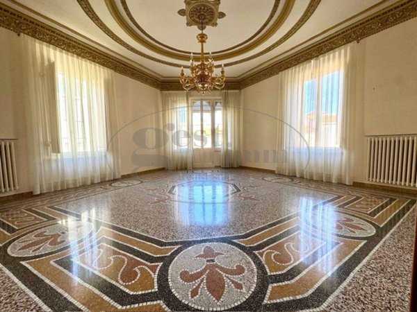 appartamento in vendita a Livorno