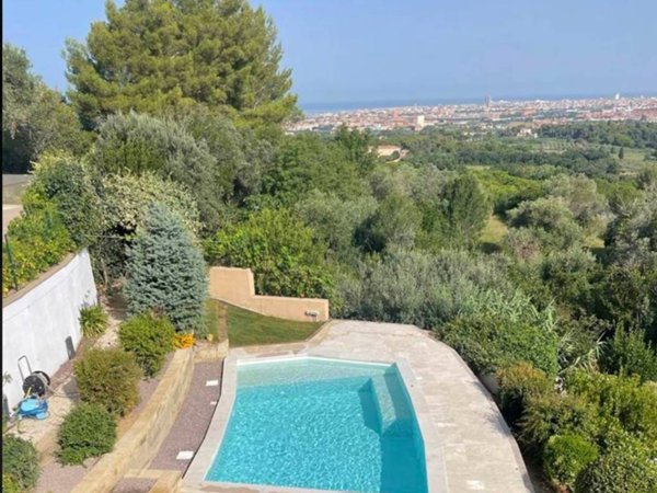 casa indipendente in vendita a Livorno in zona Stillo