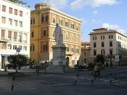 locale commerciale in vendita a Livorno