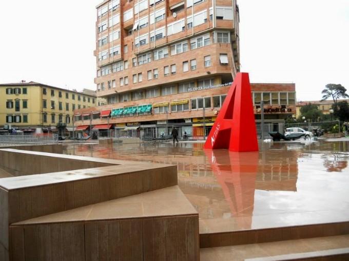 locale commerciale in vendita a Livorno in zona Centro Città