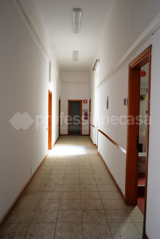 ufficio in vendita a Livorno in zona Centro Città