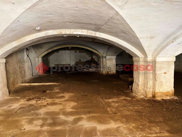locale di sgombero in vendita a Livorno