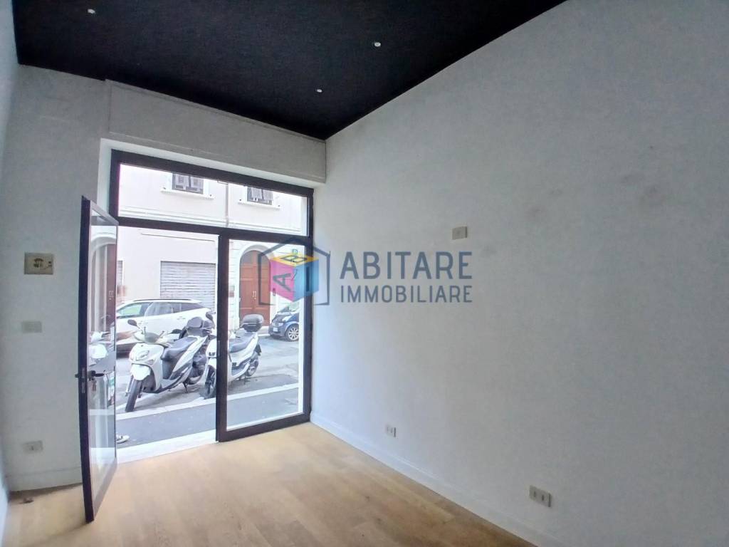 negozio in vendita a Livorno