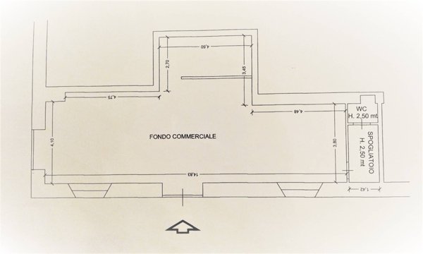locale commerciale in vendita a Livorno in zona Centro Città