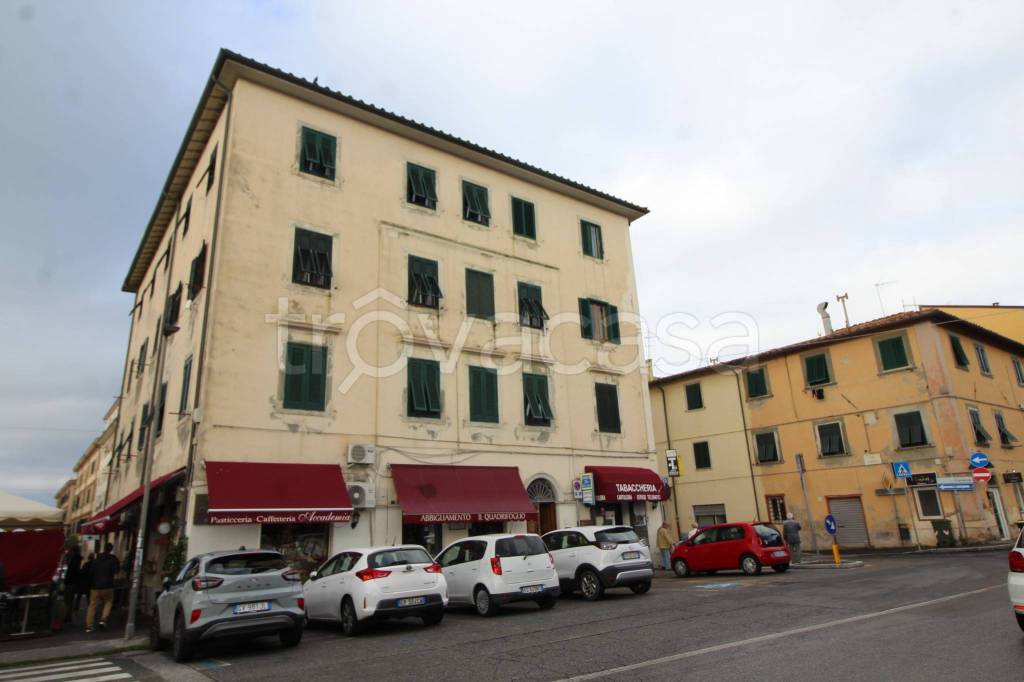 appartamento in vendita a Livorno in zona Lungomare