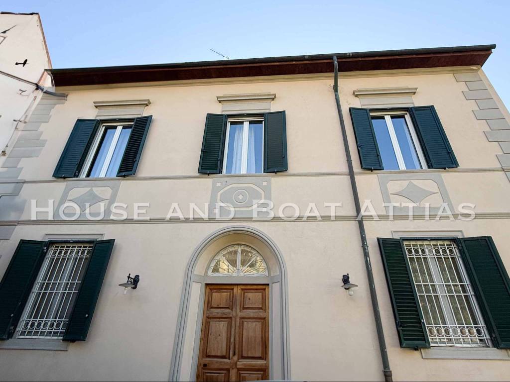 casa indipendente in vendita a Livorno