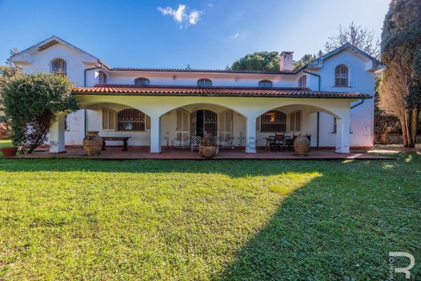 casa indipendente in vendita a Livorno