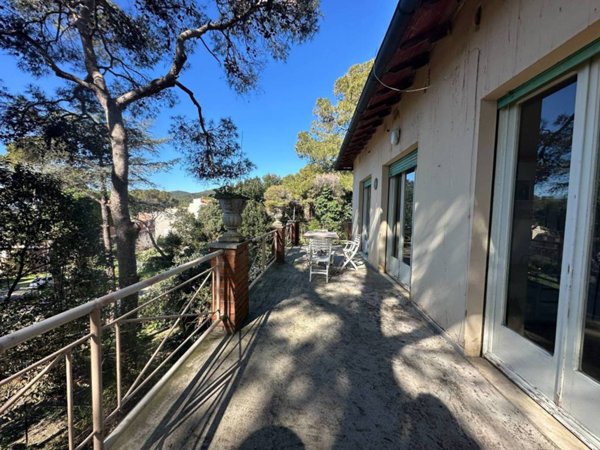 casa indipendente in vendita a Livorno in zona Montenero
