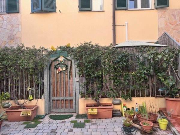 casa indipendente in vendita a Livorno