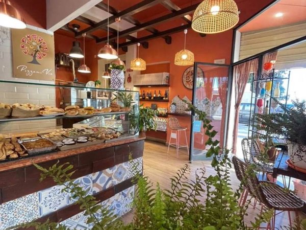 negozio in vendita a Livorno in zona Ardenza