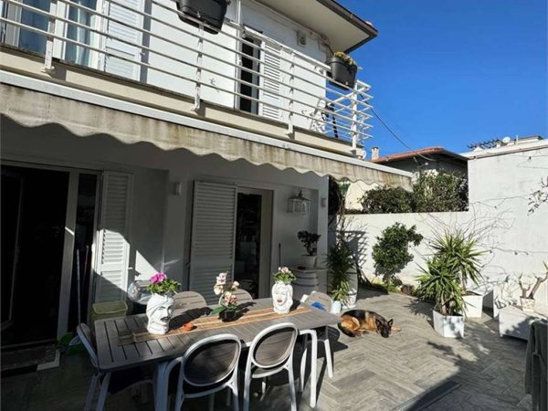 casa indipendente in vendita a Livorno in zona Ardenza