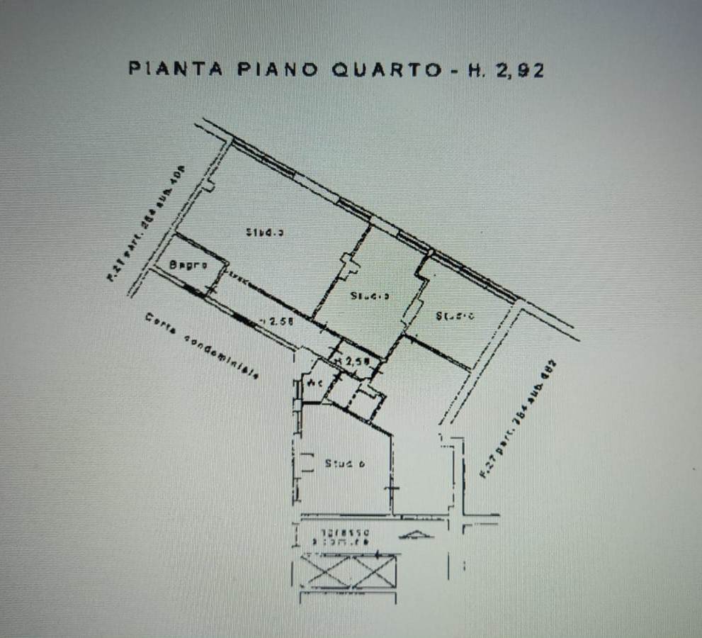 negozio in vendita a Livorno in zona Centro Città