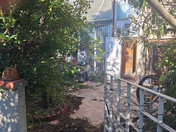 casa indipendente in vendita a Livorno in zona La Leccia