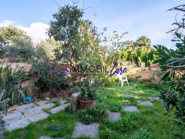 appartamento in vendita a Livorno in zona Montenero