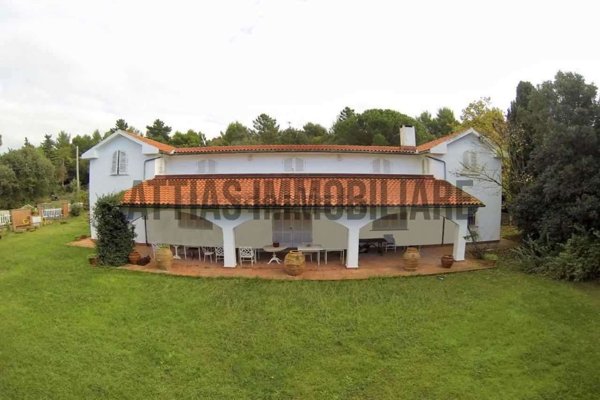 casa indipendente in vendita a Livorno