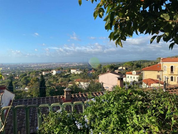 casa semindipendente in vendita a Livorno in zona Montenero
