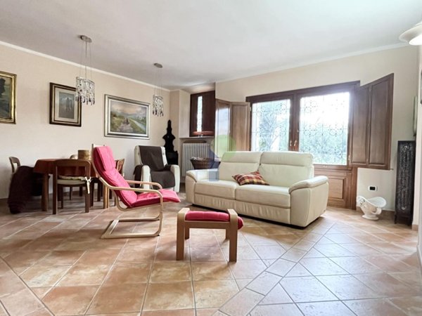 casa indipendente in vendita a Livorno in zona Montenero